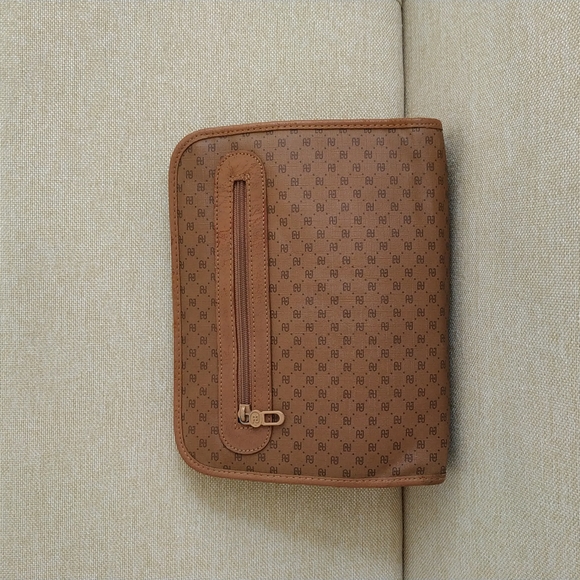Paolo Gucci Wallet - Picture 6 of 12